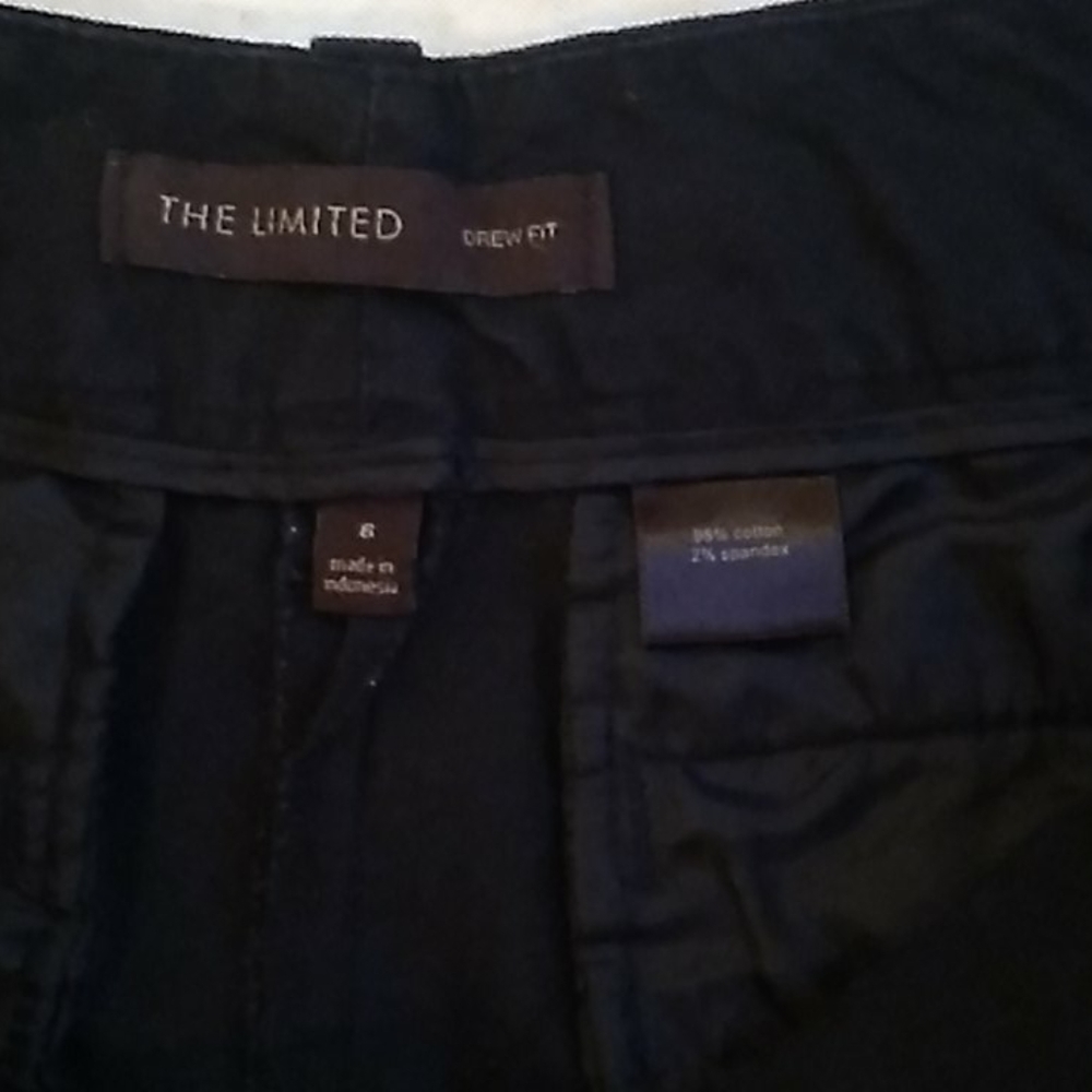 Short's - Picture 3 of 3